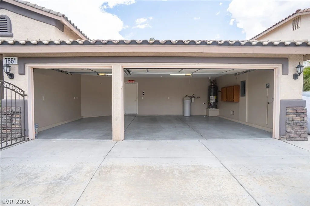 7861 Darby, Las Vegas, NV 89117