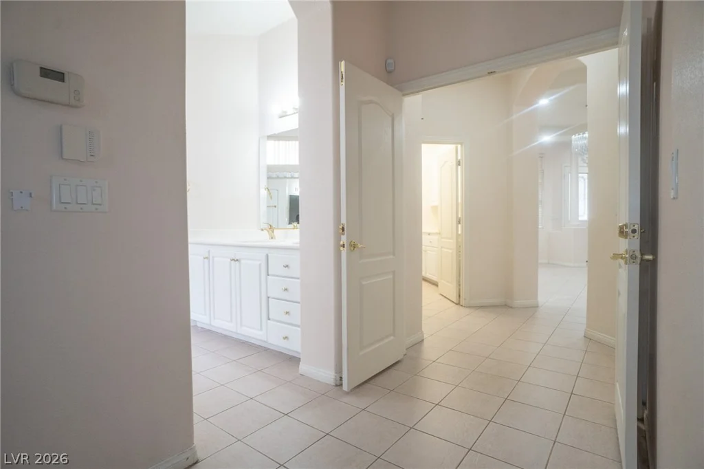 7861 Darby, Las Vegas, NV 89117