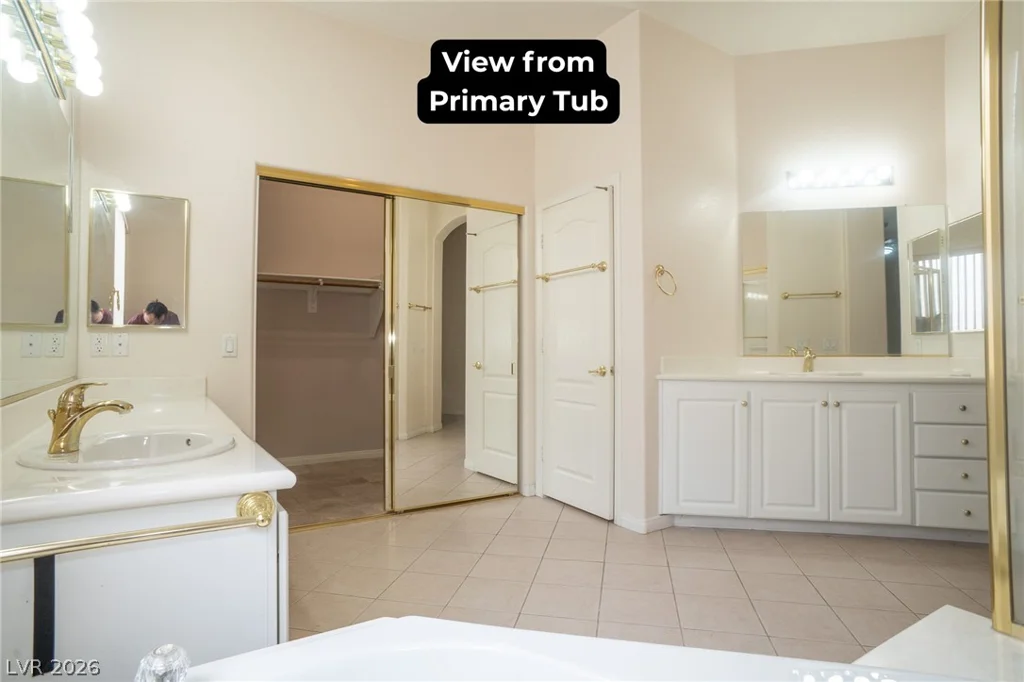 7861 Darby, Las Vegas, NV 89117