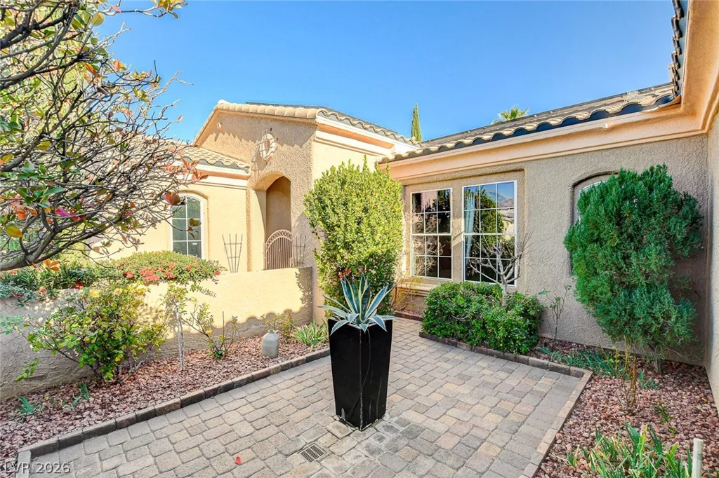 5152 Vincitor, Las Vegas, NV 89135