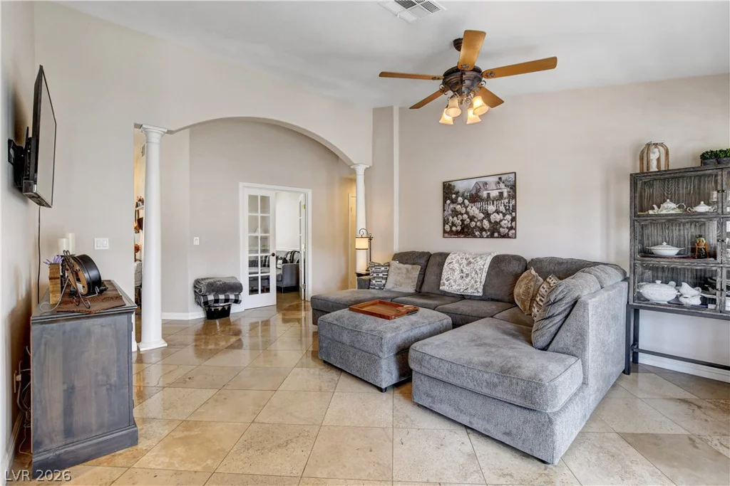 429 Flores, Las Vegas, NV 89123