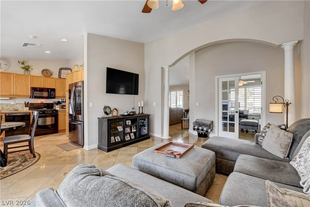 429 Flores, Las Vegas, NV 89123