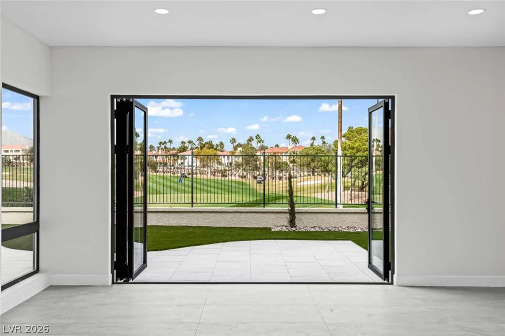 8600 Titleist, Las Vegas, NV 89117