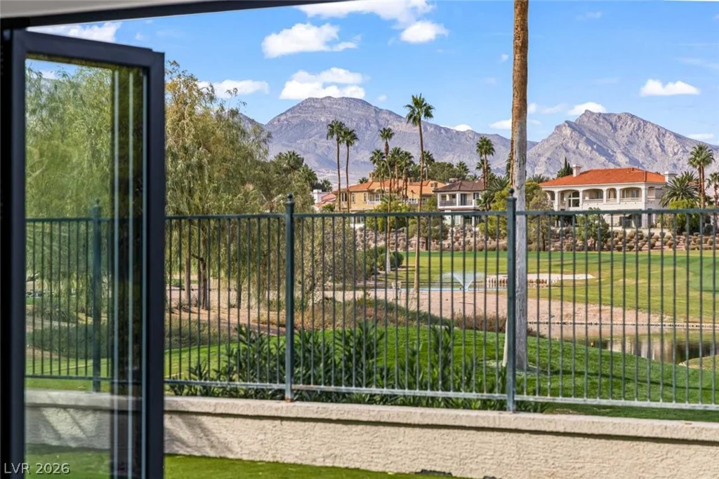 8600 Titleist, Las Vegas, NV 89117