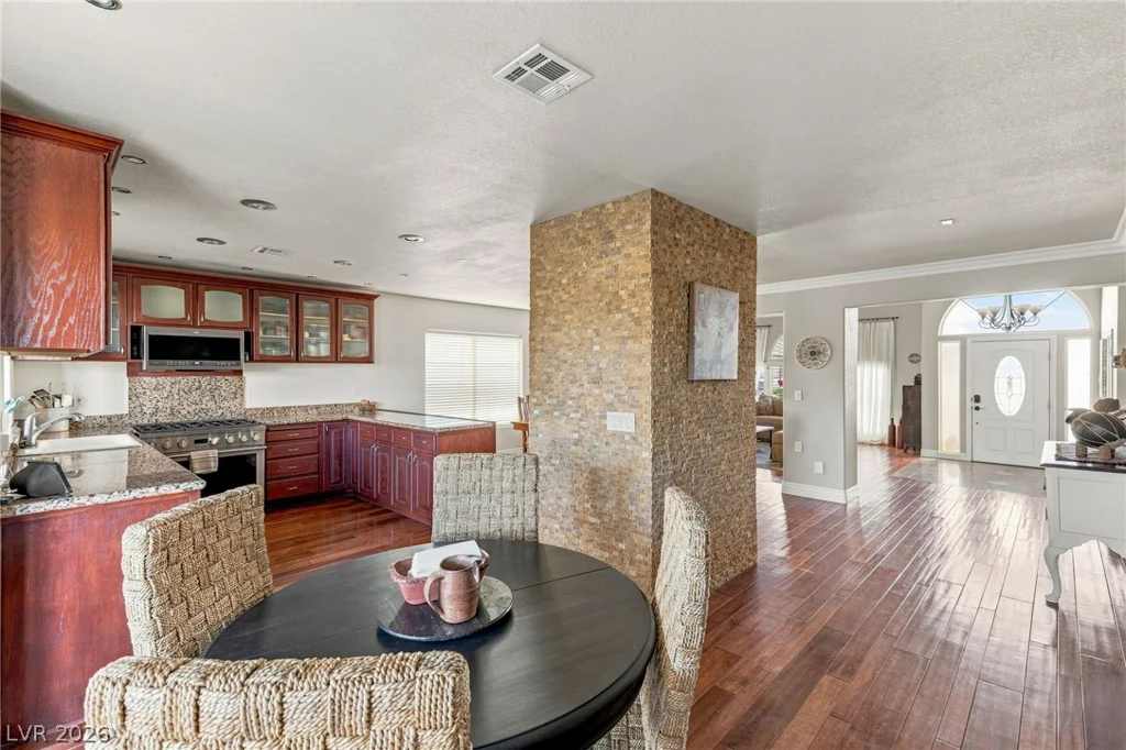1720 Fairgate, Las Vegas, NV 89117