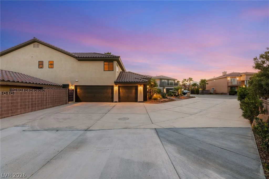 1720 Fairgate, Las Vegas, NV 89117