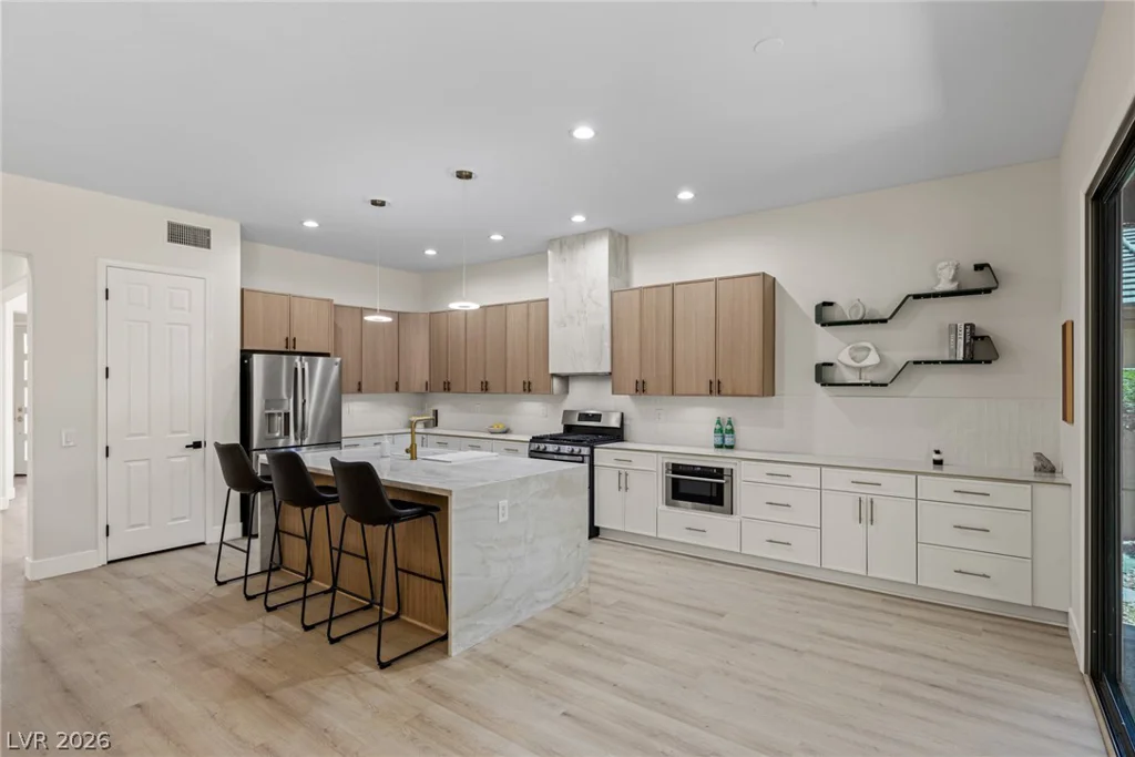 17 Winding, Henderson, NV 89052