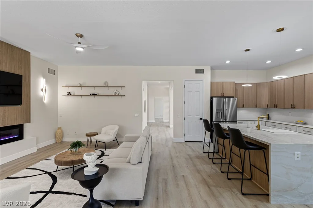 17 Winding, Henderson, NV 89052
