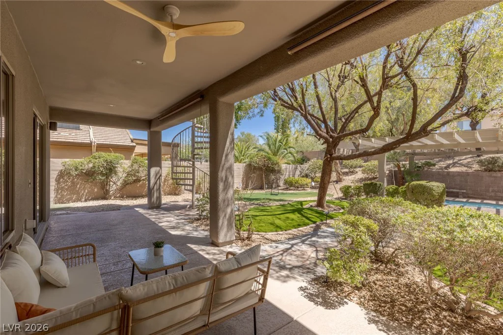 17 Winding, Henderson, NV 89052
