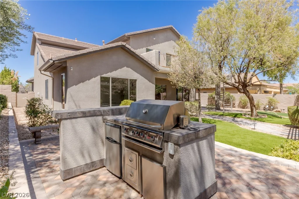 17 Winding, Henderson, NV 89052