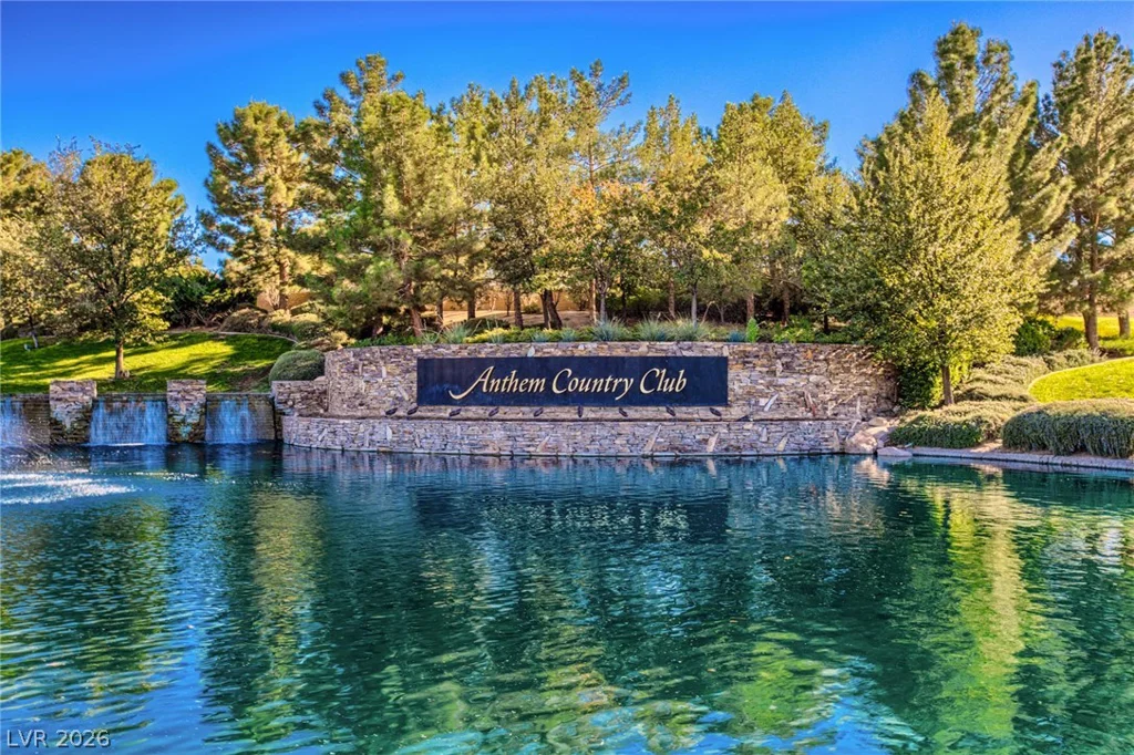 17 Winding, Henderson, NV 89052