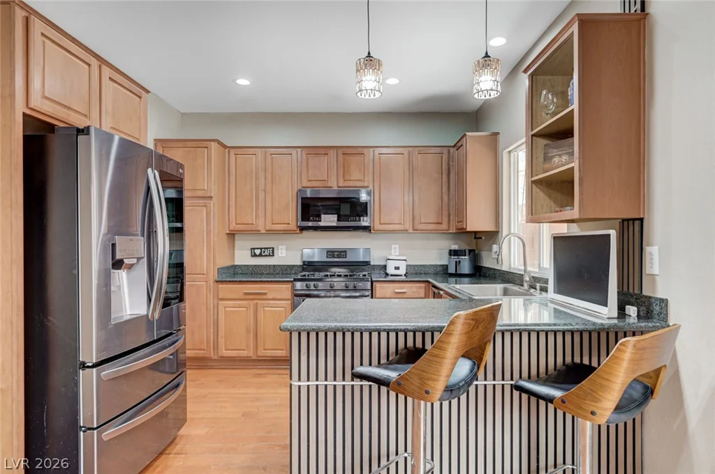 8700 Gateway Glen, Las Vegas, NV 89178