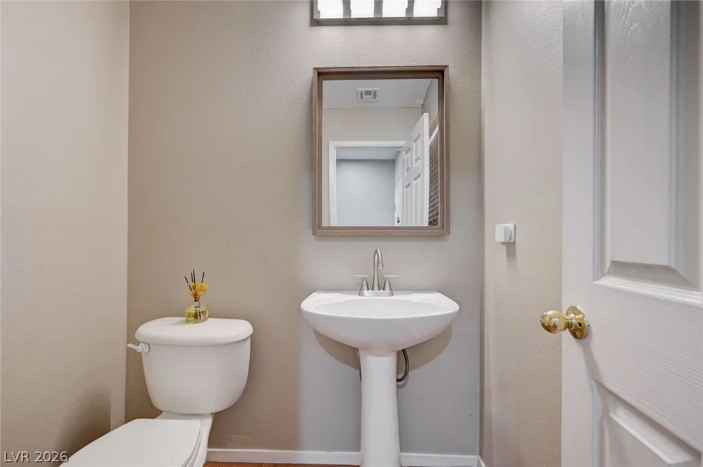 8700 Gateway Glen, Las Vegas, NV 89178