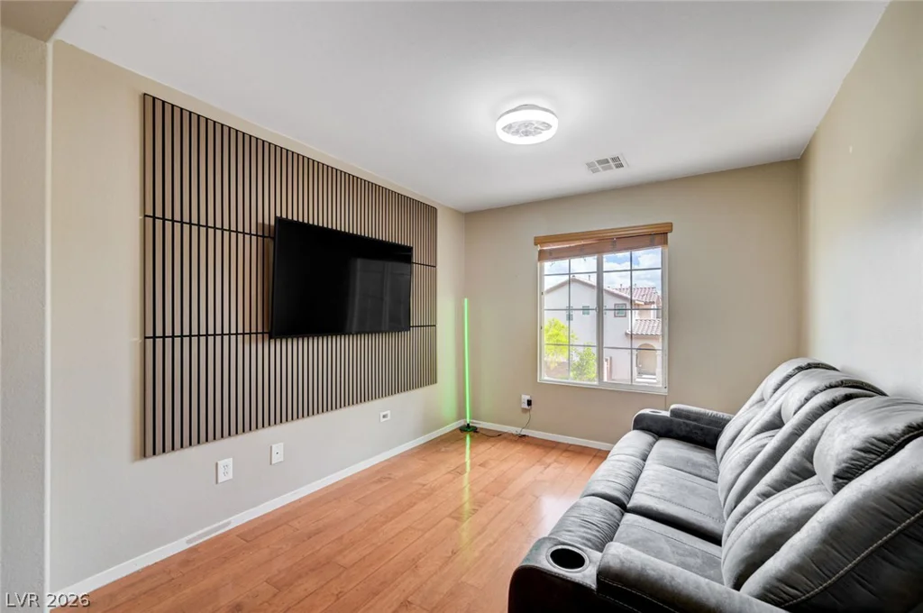 8700 Gateway Glen, Las Vegas, NV 89178