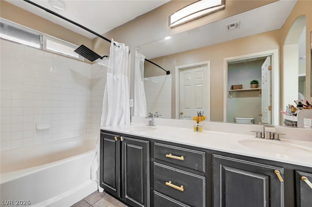 8700 Gateway Glen, Las Vegas, NV 89178