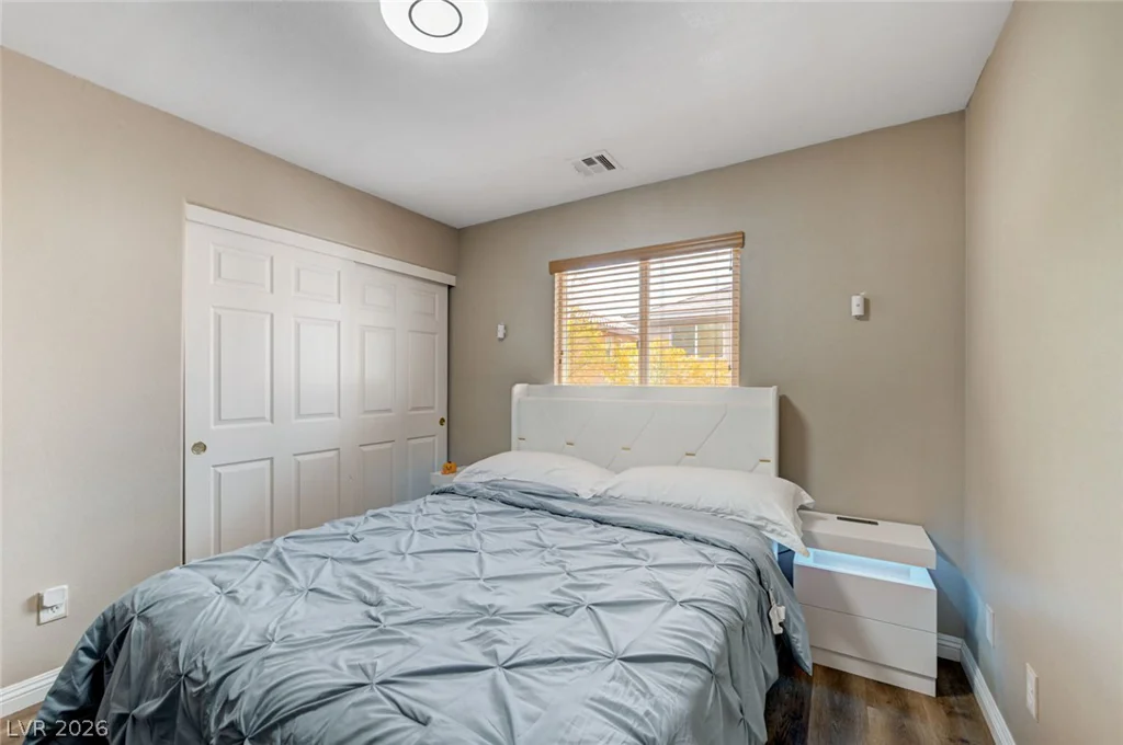 8700 Gateway Glen, Las Vegas, NV 89178