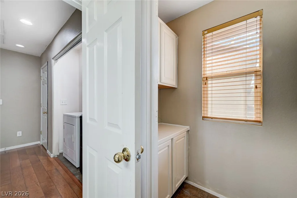 8700 Gateway Glen, Las Vegas, NV 89178