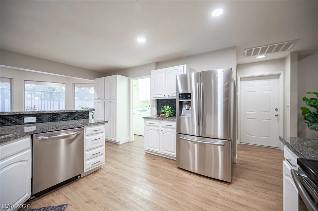 5240 Monroe, Las Vegas, NV 89110