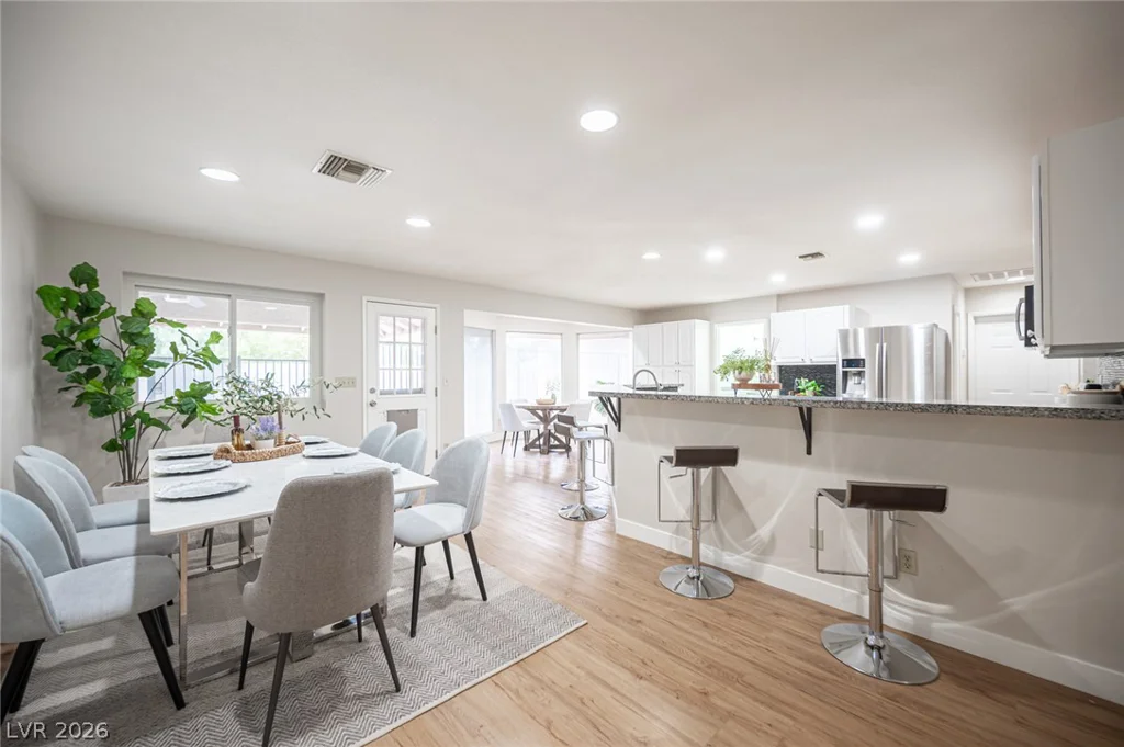 5240 Monroe, Las Vegas, NV 89110