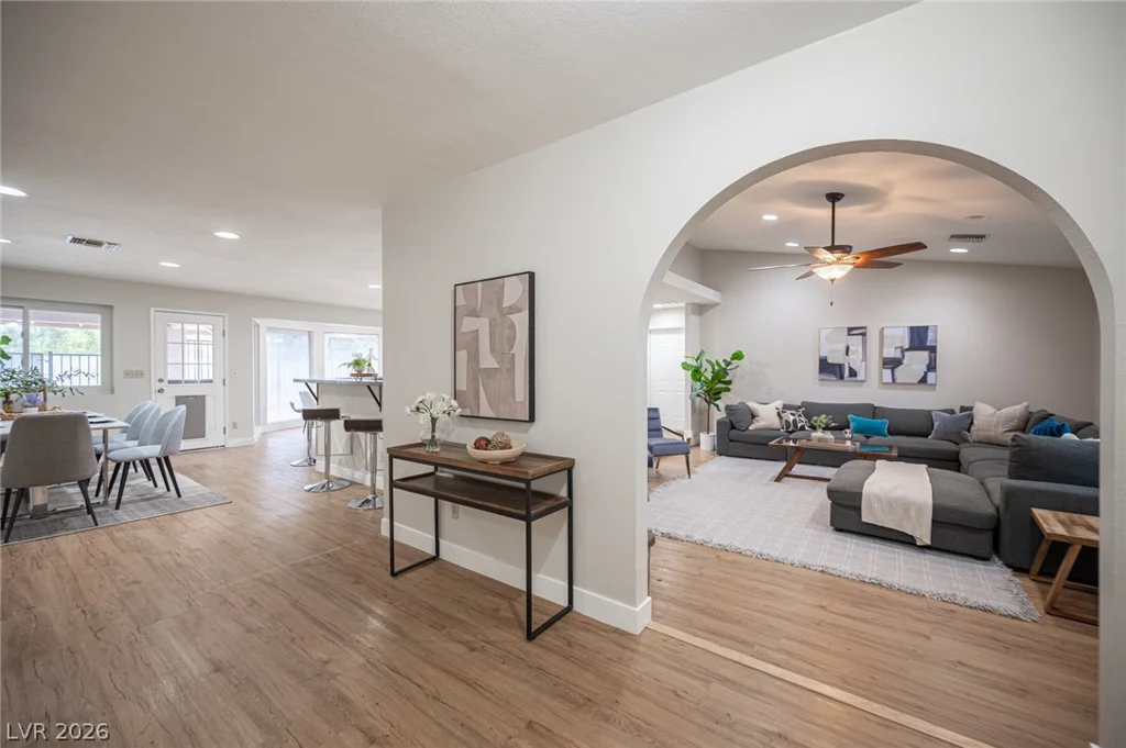 5240 Monroe, Las Vegas, NV 89110