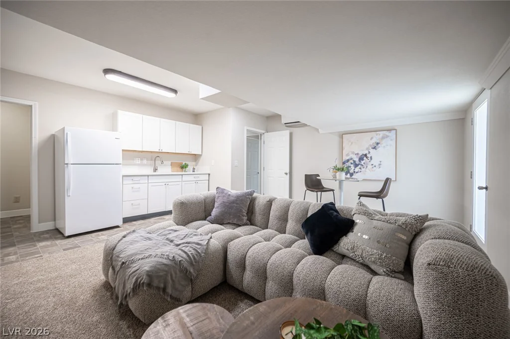 5240 Monroe, Las Vegas, NV 89110