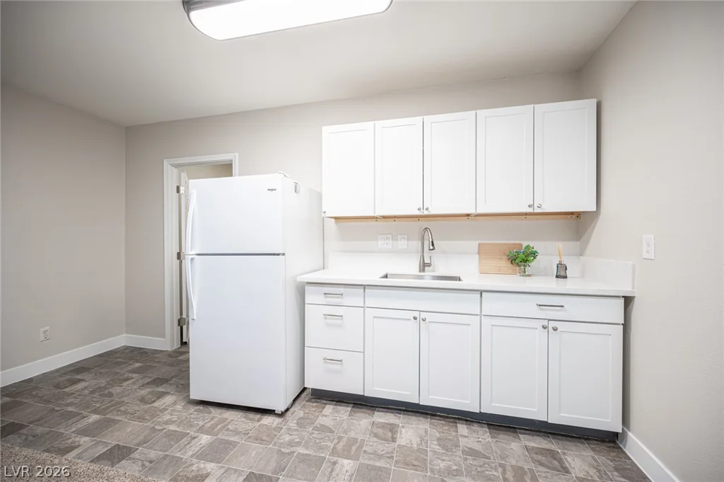 5240 Monroe, Las Vegas, NV 89110
