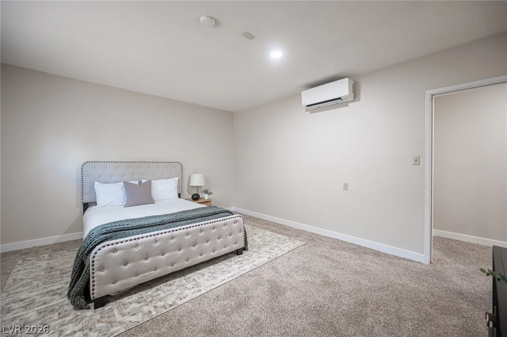 5240 Monroe, Las Vegas, NV 89110