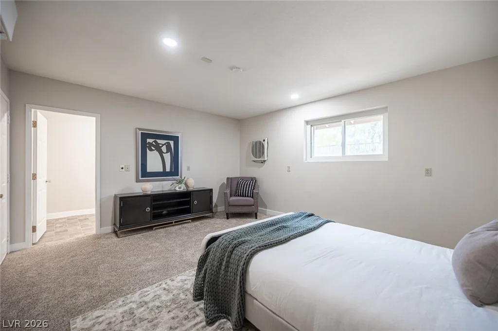 5240 Monroe, Las Vegas, NV 89110