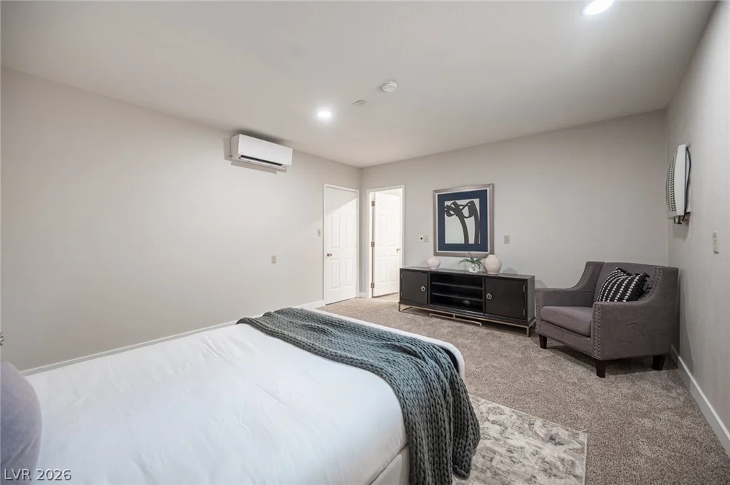 5240 Monroe, Las Vegas, NV 89110