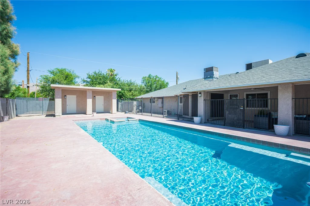 5240 Monroe, Las Vegas, NV 89110
