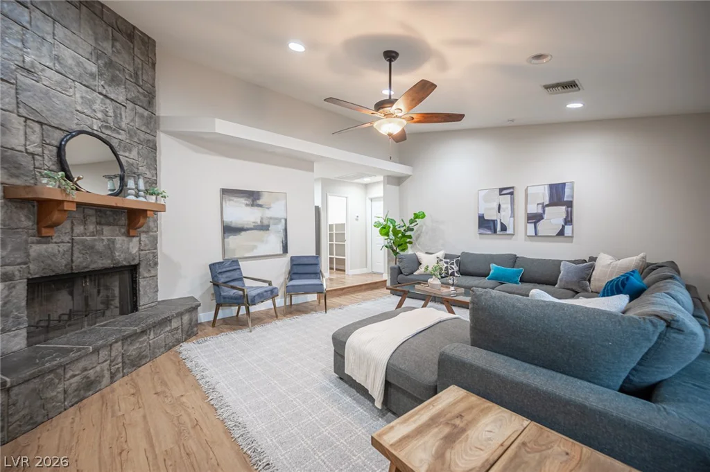 5240 Monroe, Las Vegas, NV 89110