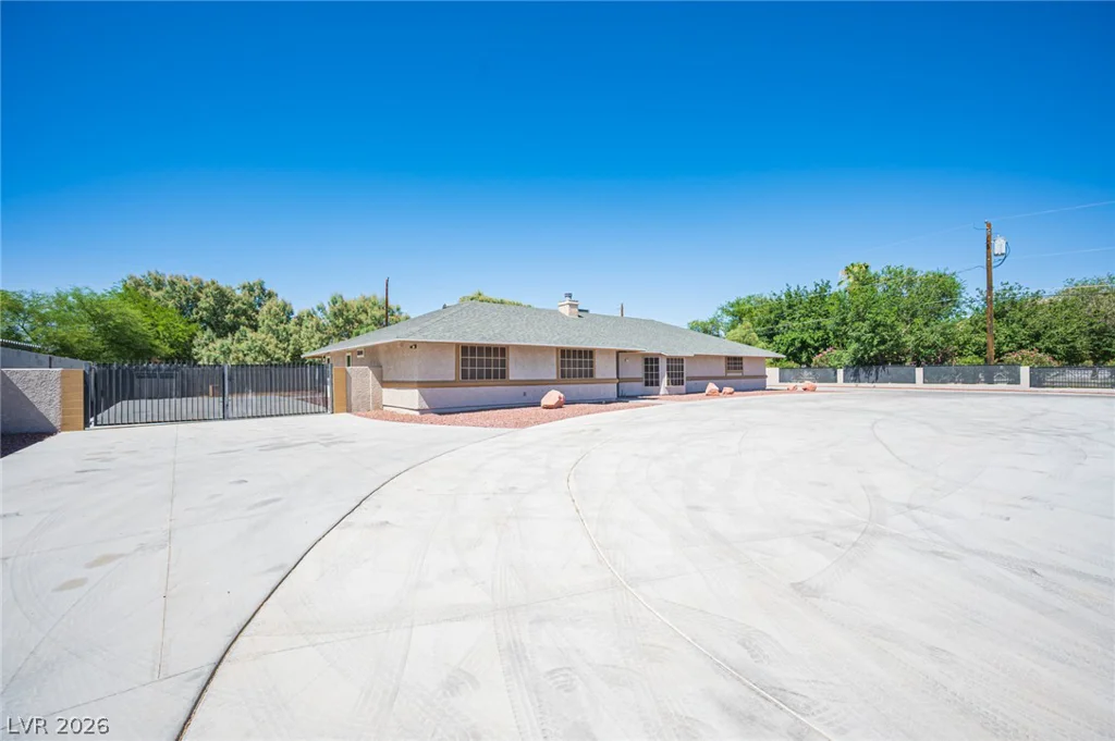 5240 Monroe, Las Vegas, NV 89110
