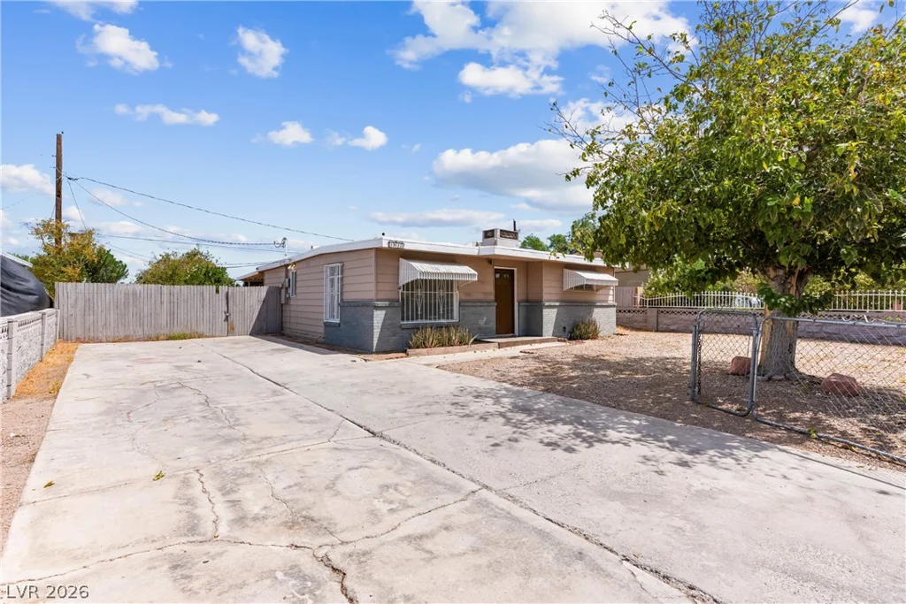 1615 Eastwood, Las Vegas, NV 89104