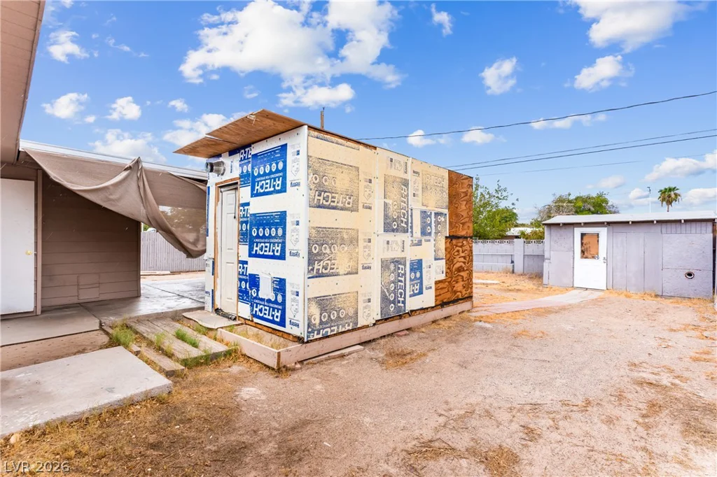 1615 Eastwood, Las Vegas, NV 89104