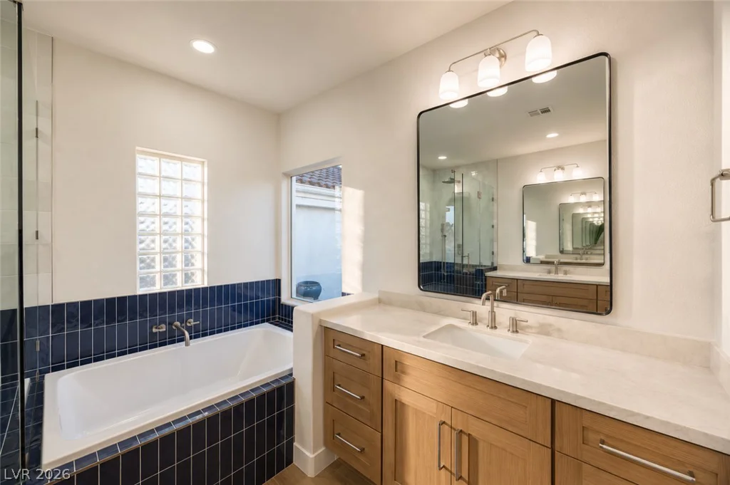 2972 Sun Lake, Las Vegas, NV 89128