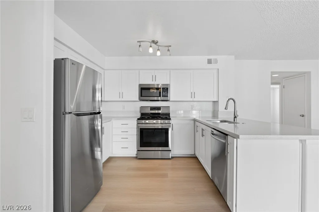 7901 Ryandale, Las Vegas, NV 89145