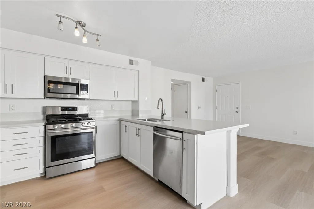 7901 Ryandale, Las Vegas, NV 89145
