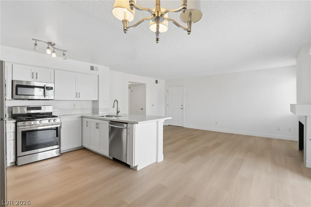 7901 Ryandale, Las Vegas, NV 89145