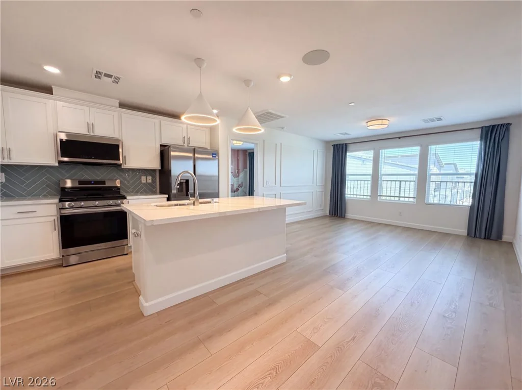 541 Bellum, Henderson, NV 89011