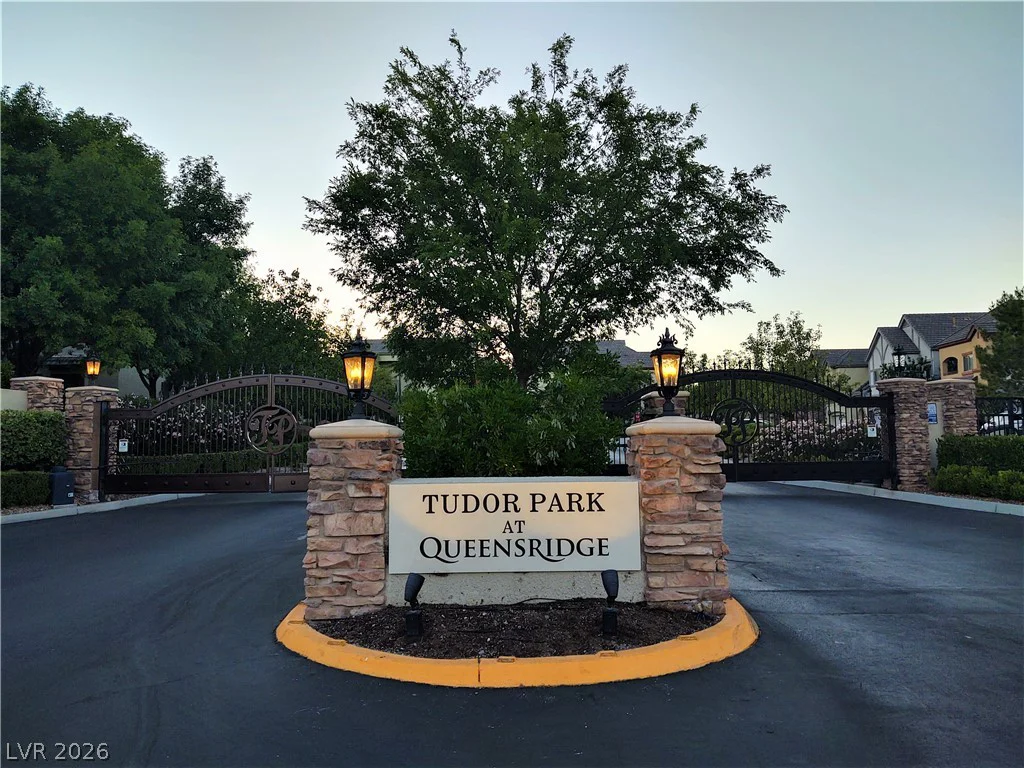9213 Tudor Park, Las Vegas, NV 89145