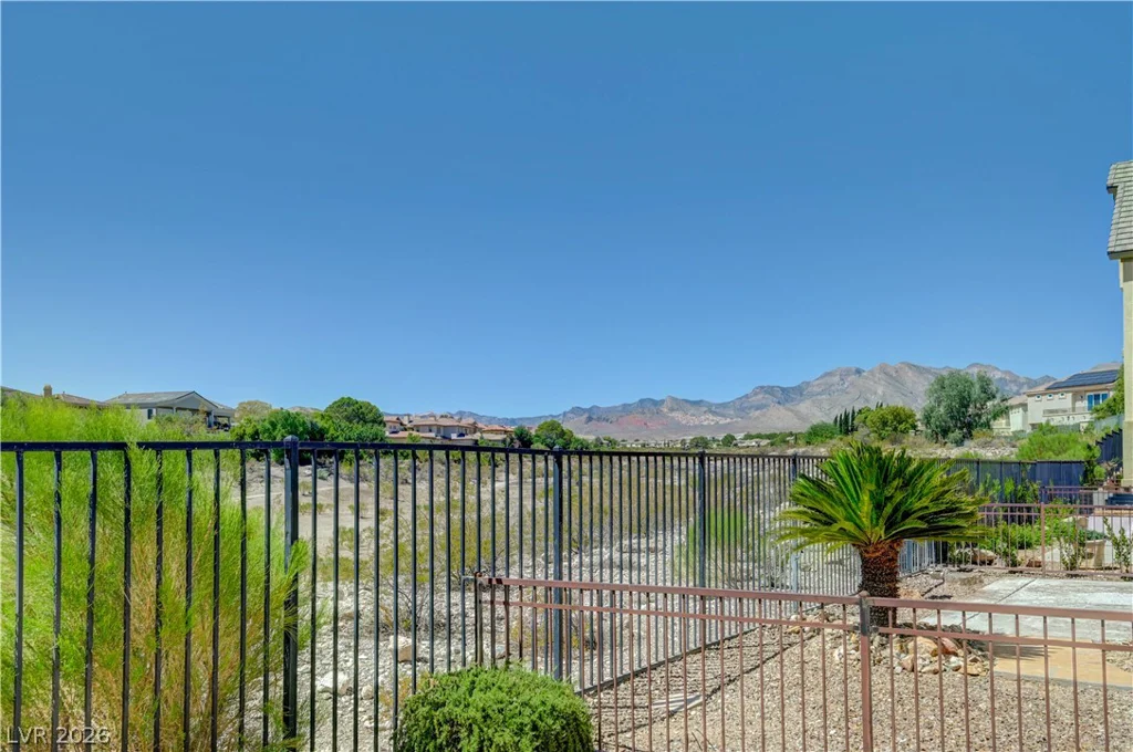 9213 Tudor Park, Las Vegas, NV 89145