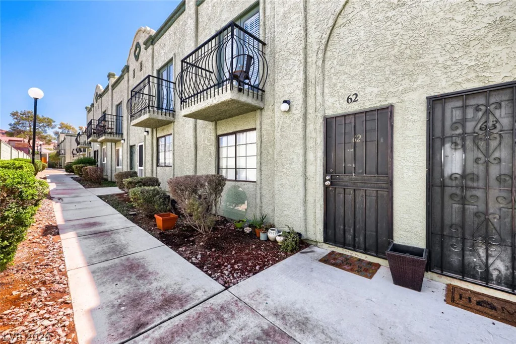 7066 Burcot, Las Vegas, NV 89156