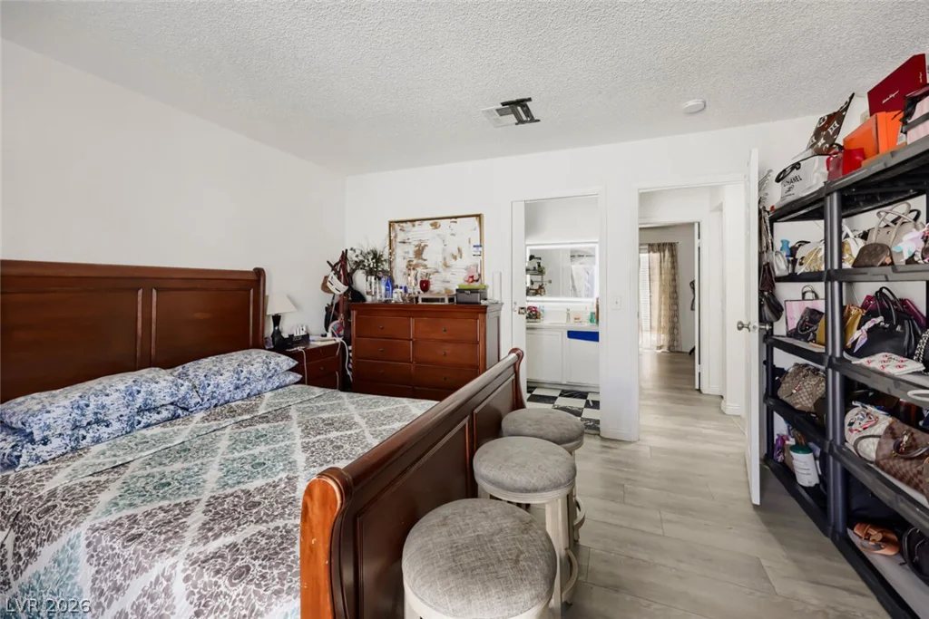 7066 Burcot, Las Vegas, NV 89156