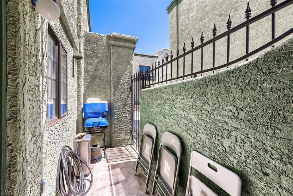 7066 Burcot, Las Vegas, NV 89156