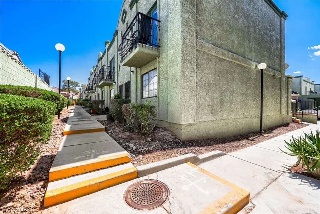 7066 Burcot, Las Vegas, NV 89156