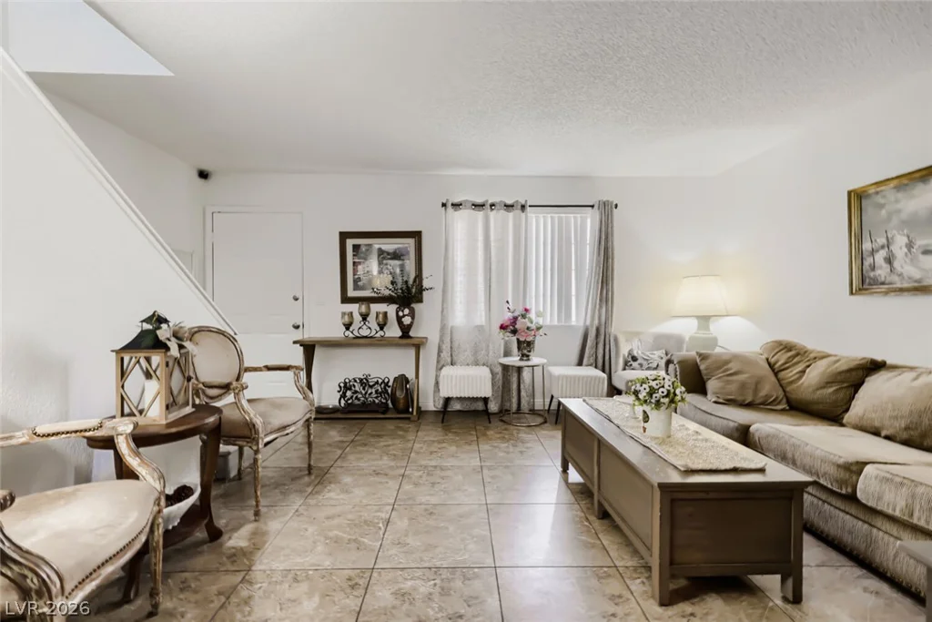 7066 Burcot, Las Vegas, NV 89156