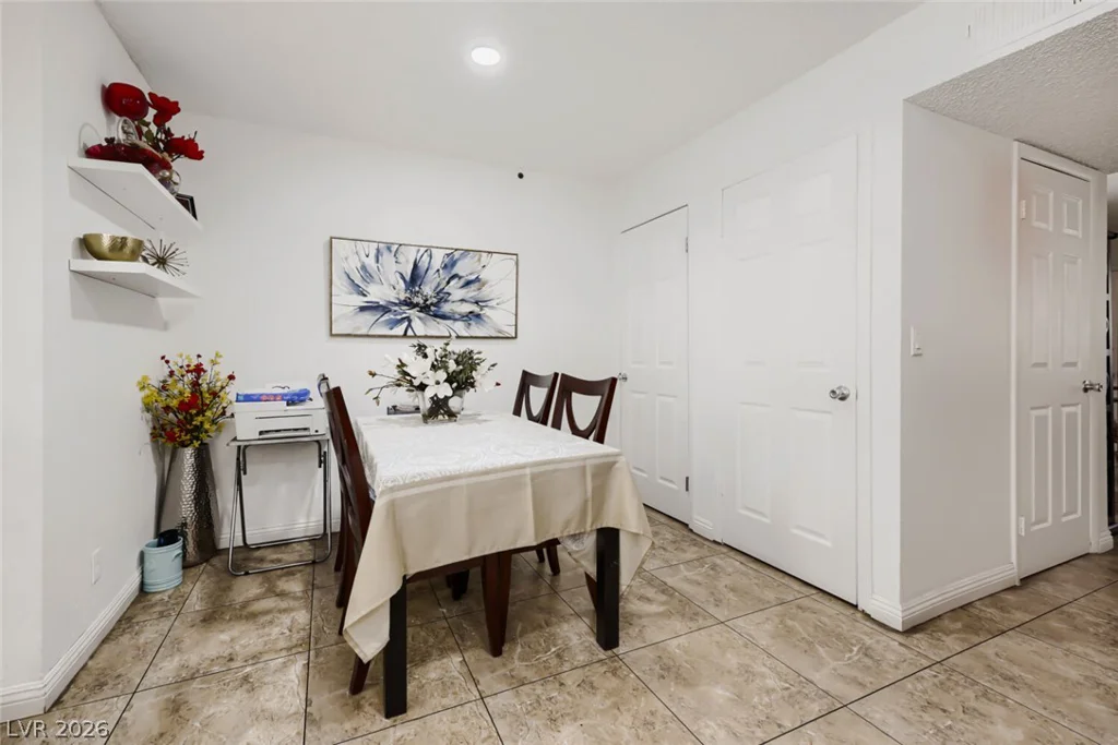 7066 Burcot, Las Vegas, NV 89156