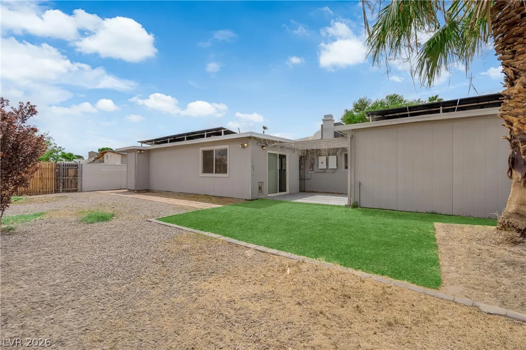 2506 Winterwood, Las Vegas, NV 89142