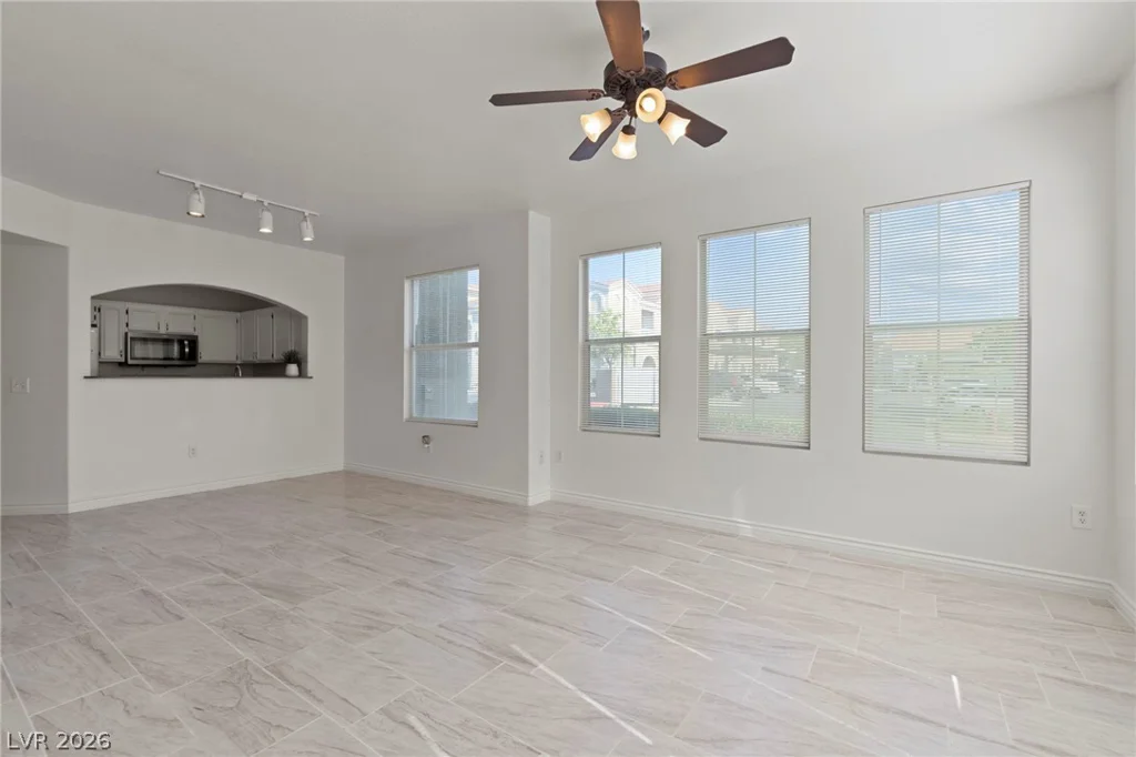 10001 Peace, Las Vegas, NV 89147
