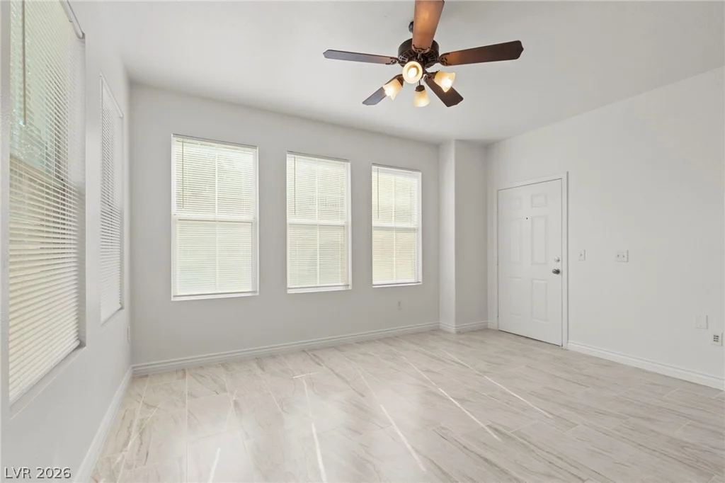 10001 Peace, Las Vegas, NV 89147